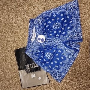 Bravest Studios - XXL - BNWT - Shorts